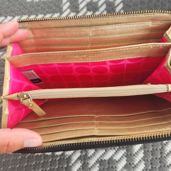 Kate Spade Black Embossed Black Wallet - Picture 6 of 9